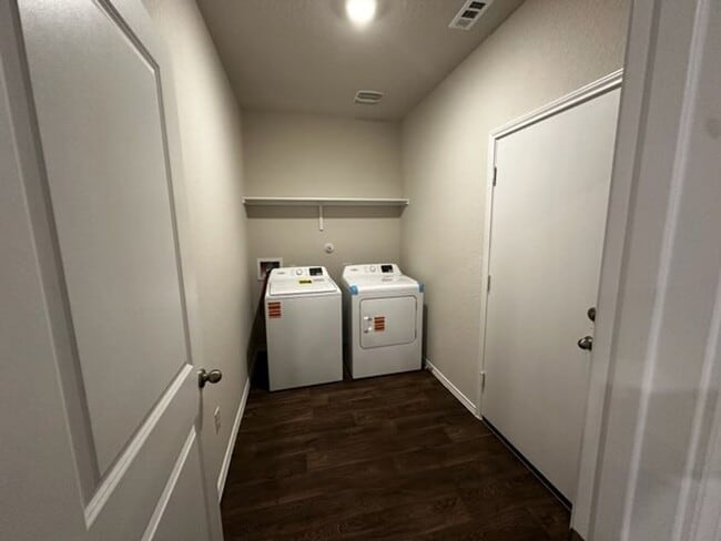 Building Photo - Move-In Ready! Brand-New 4BR Home with Appliances Included