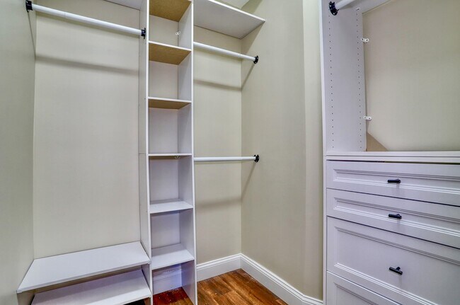 Building Photo - 24 Emerson Ave