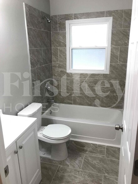 Building Photo - ON132 Cottonwood Dr