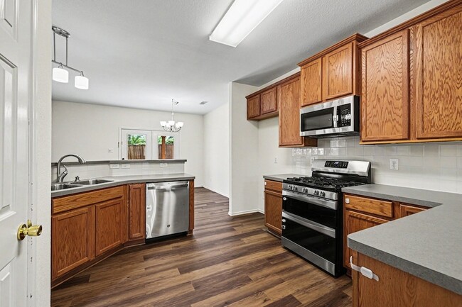 Building Photo - 5506 San Marino Dr