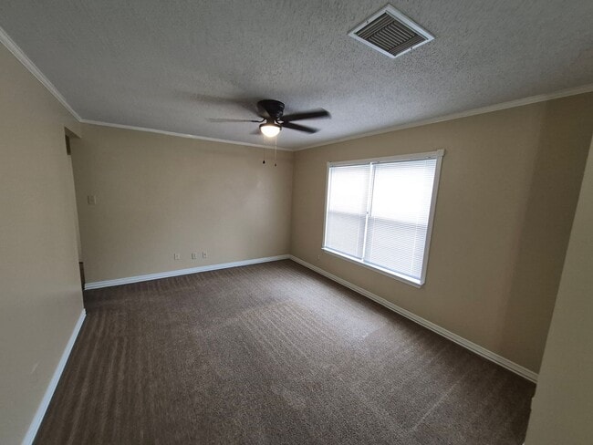 Building Photo - 8007 Chestnut Bluff Dr
