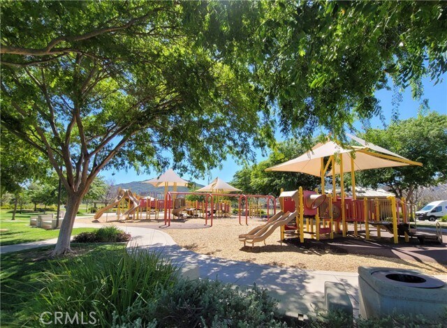 Building Photo - 45950 Daviana Way