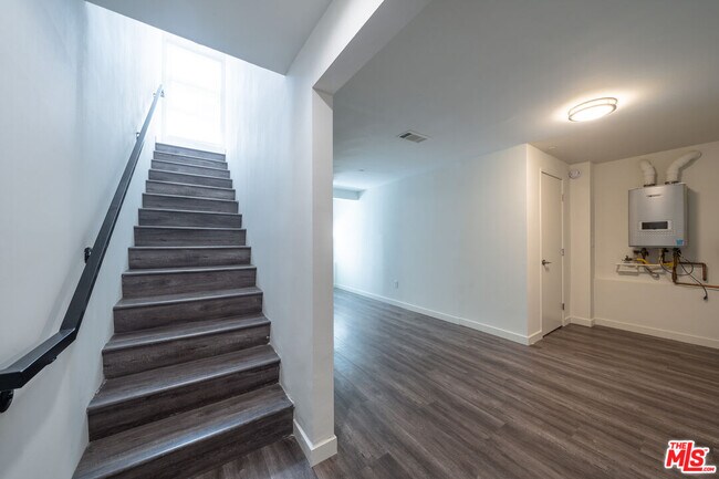 Building Photo - 5941 Barton Ave