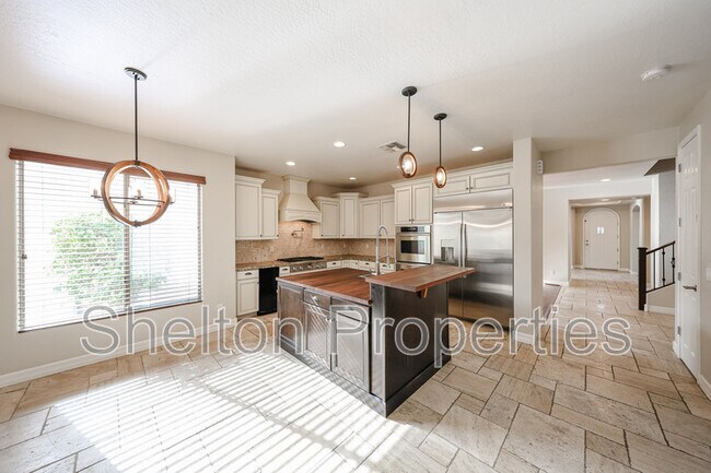 Building Photo - 3779 N Denny Way