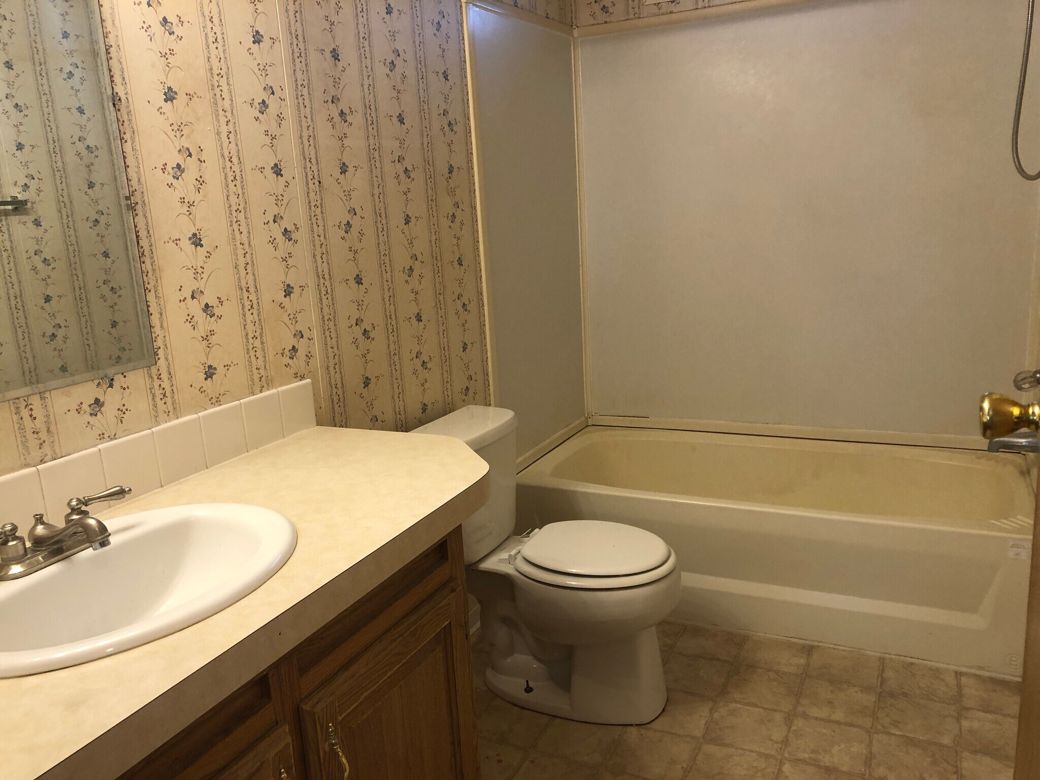 Building Photo - 301 NW Webb St