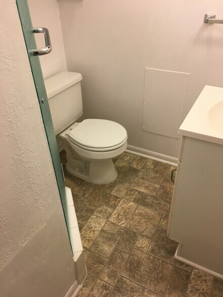 Building Photo - 2675 E Harrison St