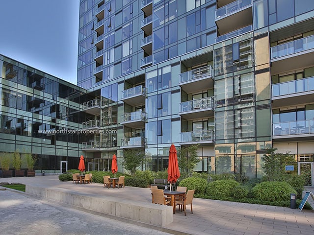 Building Photo - South Waterfront Atwater Perfection