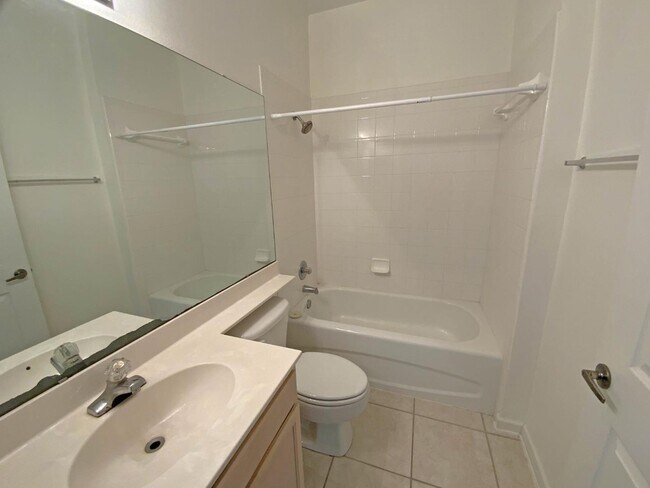 Building Photo - 1603 Prestwick Pl