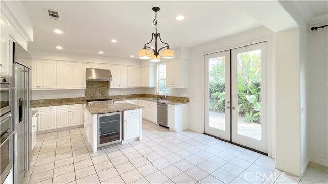 Building Photo - 21 Vine