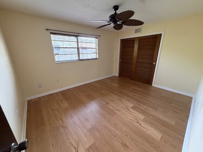 Building Photo - Indialantic 2 Bedroom Home with 2 car garage!