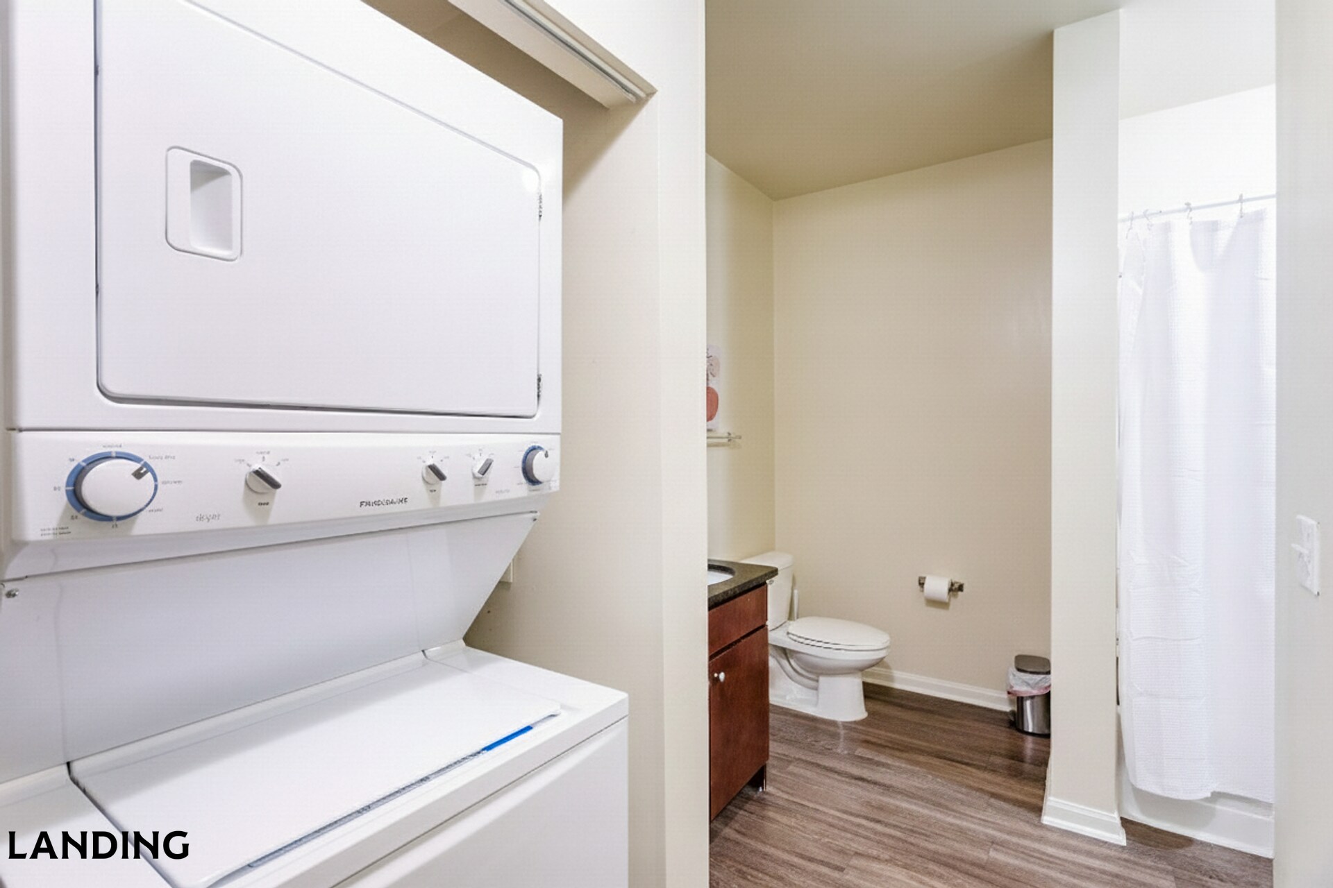 Building Photo - 400 Blake St