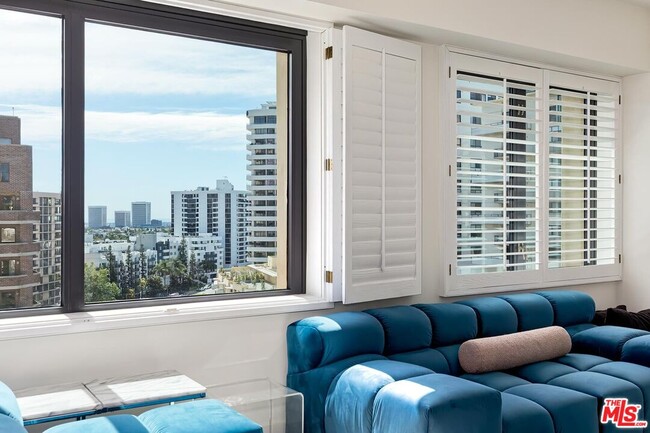 Building Photo - 10520 Wilshire Blvd