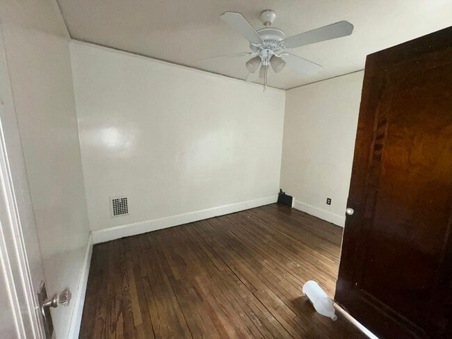 Building Photo - 13330 Strathmoor St