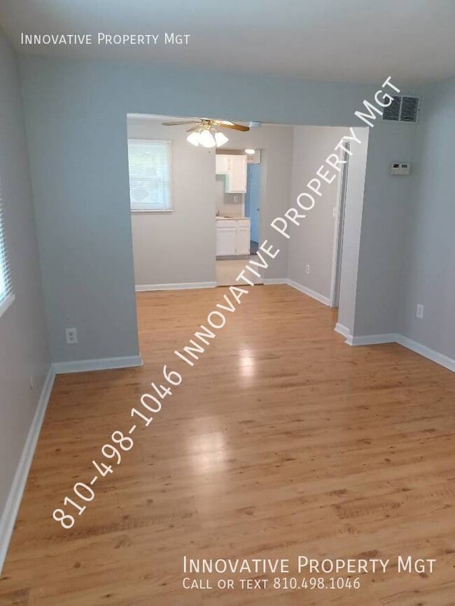 Building Photo - 3042 Leta Ave