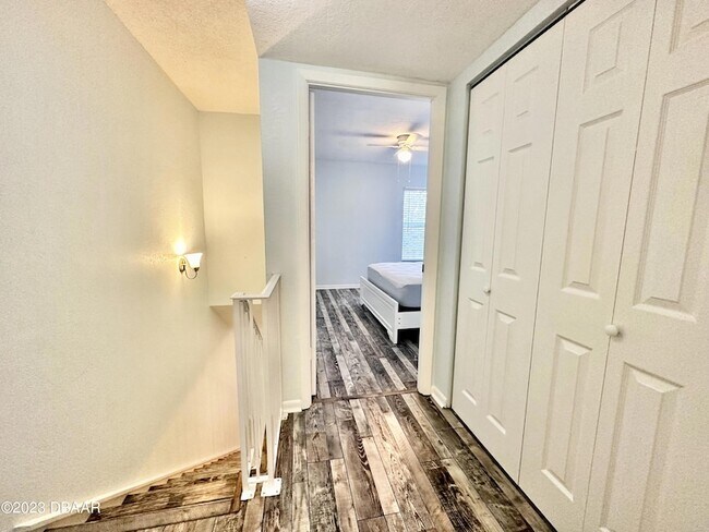 Building Photo - 4590 S Atlantic Ave