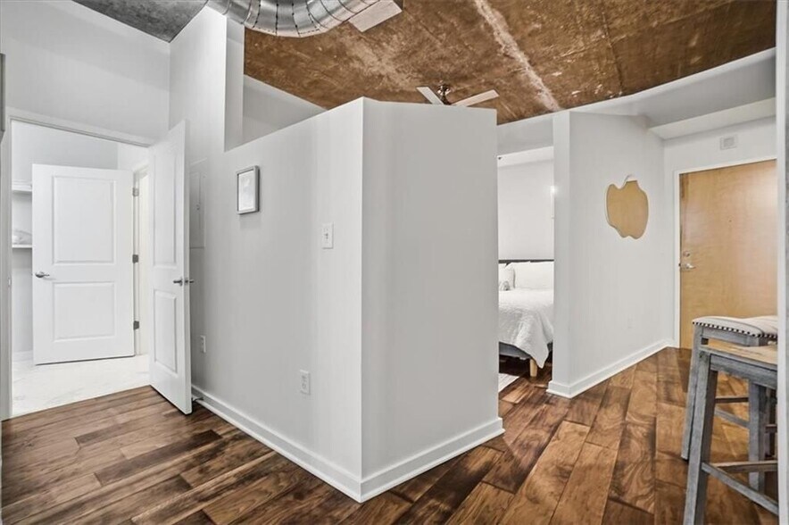 Building Photo - 923 Peachtree St NE