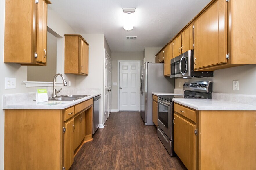 Building Photo - 403 Wildlife Ct
