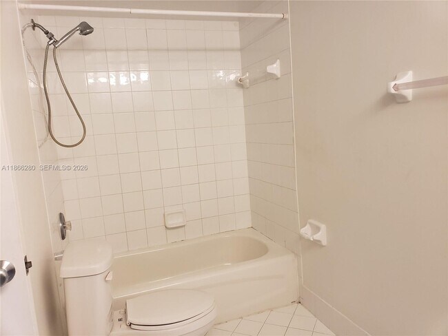 Building Photo - 2731 Ocean Club Blvd