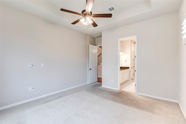 Building Photo - 2916 Zelma Dr