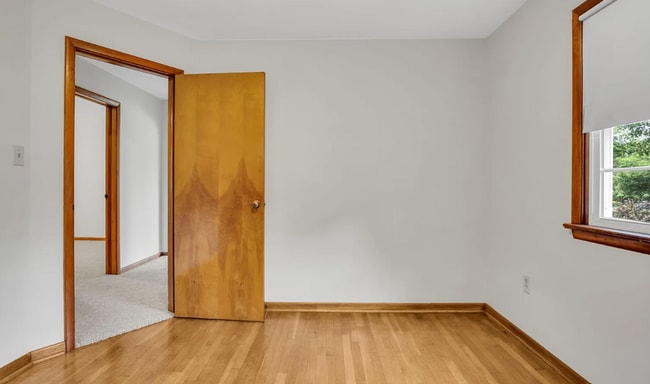 Building Photo - Updated 3-bedroom, 1-bath ranch home locat...