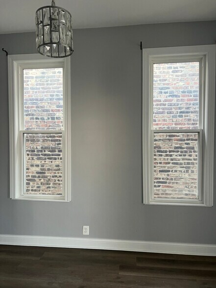 Building Photo - 6639 S Sangamon St