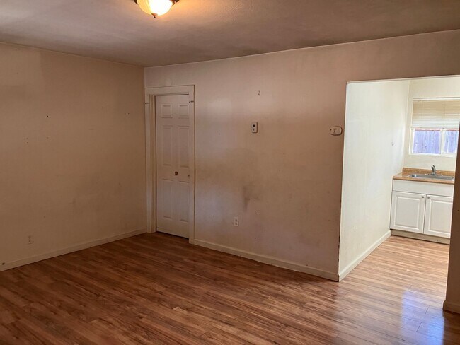 Building Photo - FA3496-Andrade, Edward