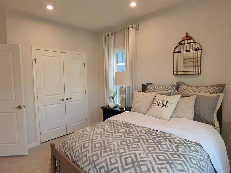 Building Photo - 1008 Mohawk Ln