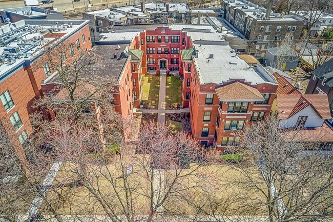 Building Photo - 3929 N Keeler Ave