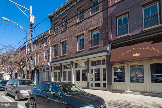 Building Photo - 1210 N Palethorp St