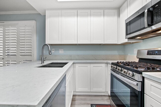 Building Photo - Coming Soon! Your Perfect First-Floor 1 Be...