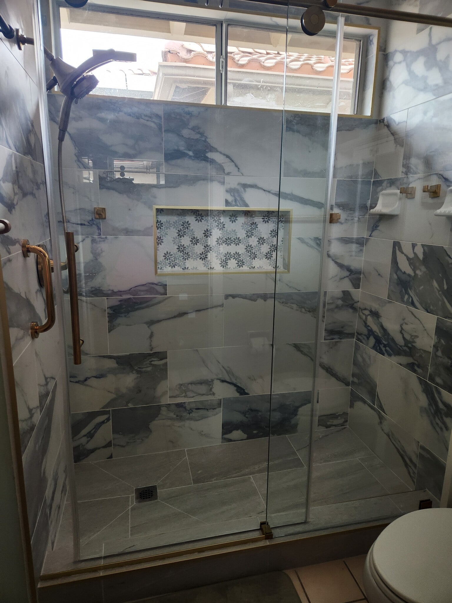 Shower newly remodeled - 10640 Bruns Dr