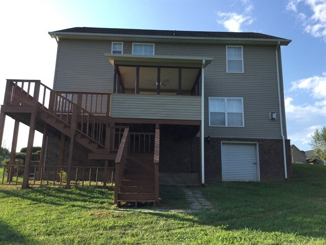 Building Photo - 204 Jessie Ln