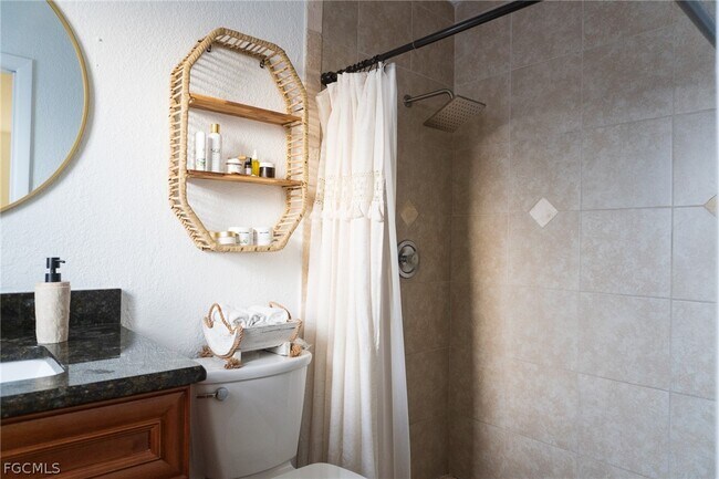 Building Photo - 2208 Viscaya Pkwy