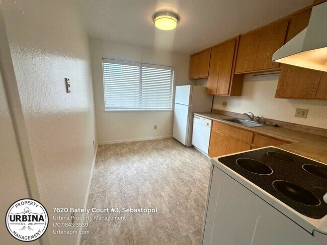 Building Photo - Bately Court Properties