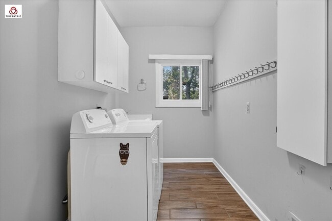 Building Photo - 1431 Provincial Dr