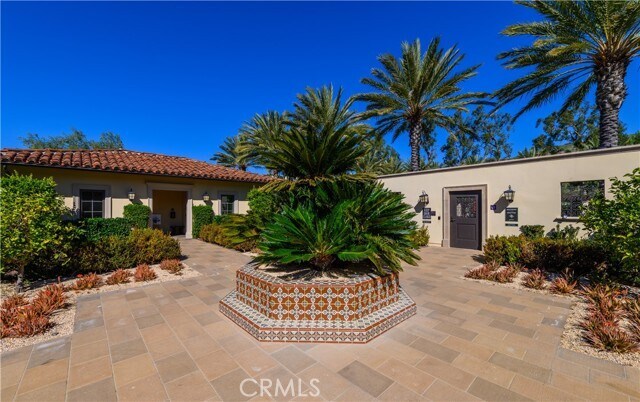 Building Photo - 8 Last Bloom