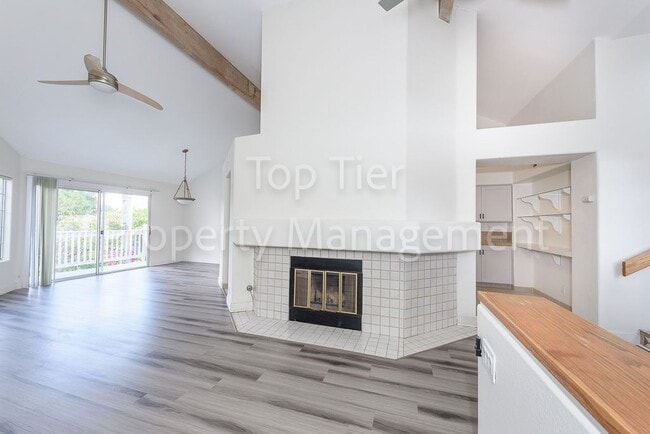 Building Photo - Beautiful 2 bed / 2 bath / 1286 sqft Condo...