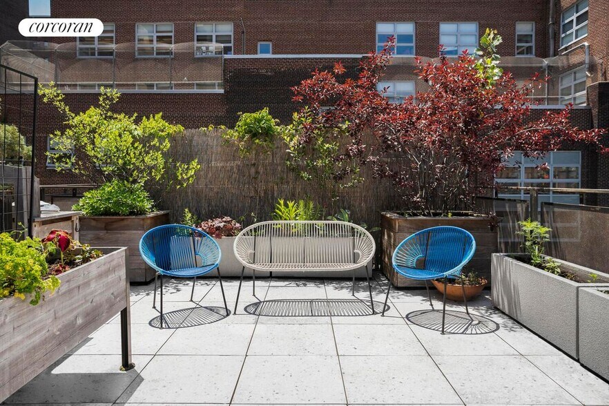 Building Photo - 308 E 30th St