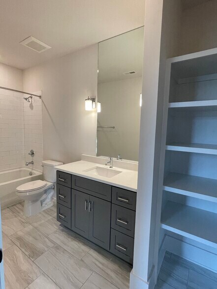 Building Photo - 1507 Porter Rd