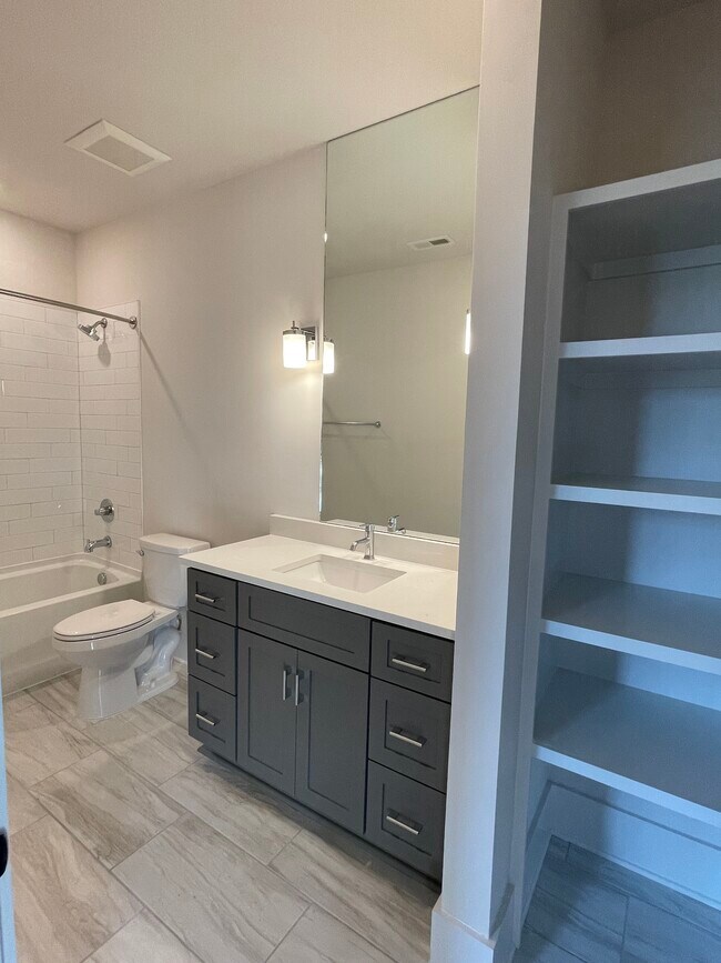 Building Photo - 1507 Porter Rd