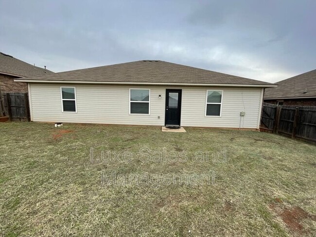 Building Photo - 11724 NW 135th St