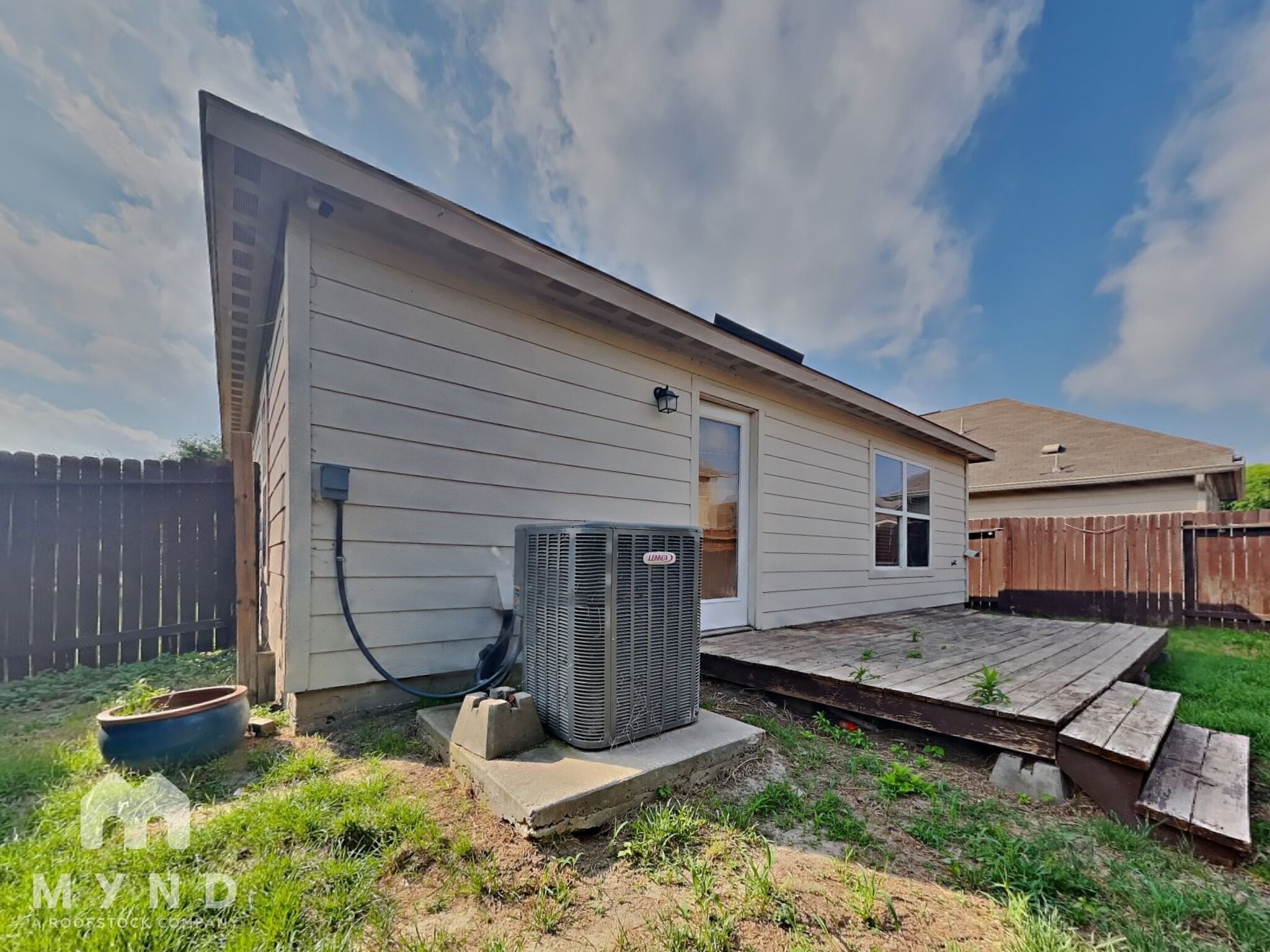 Building Photo - 1680 Amy Dr