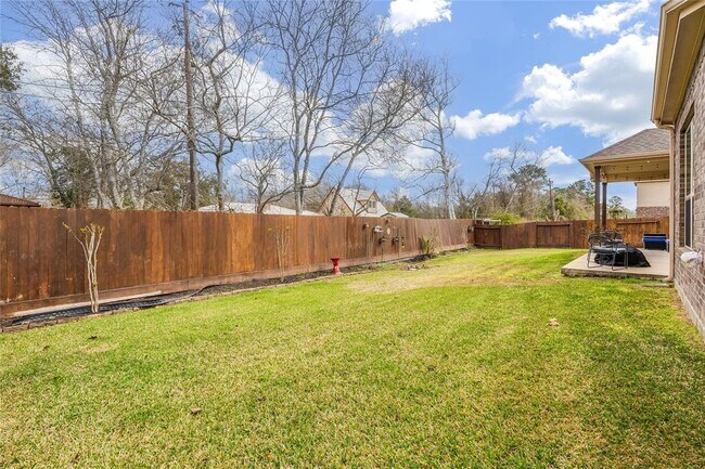 Building Photo - 1416 Bowen Dr