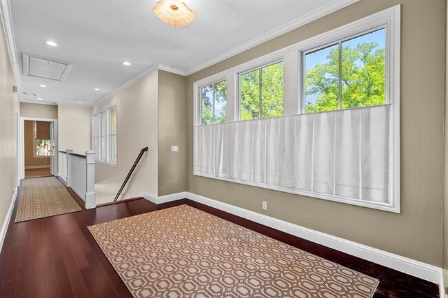 Building Photo - 4513 Avenue F