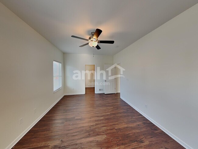 Building Photo - 337 Karst Cir