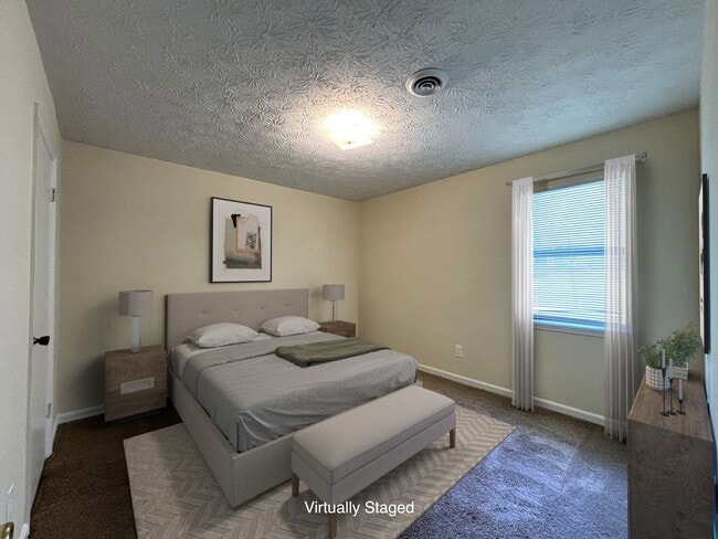 Building Photo - ST. ANDREWS CT - 101/103