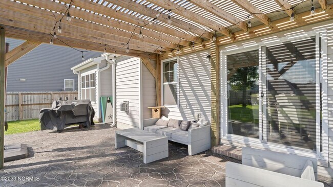 Building Photo - 4BR Home in The Landing at Mill Creek | Bonus Room + Fenced Yard w/ Pergola