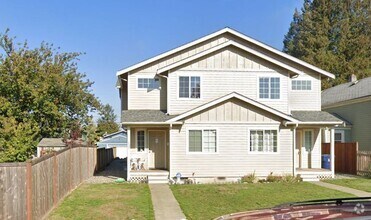 Building Photo - 2907 Duplex