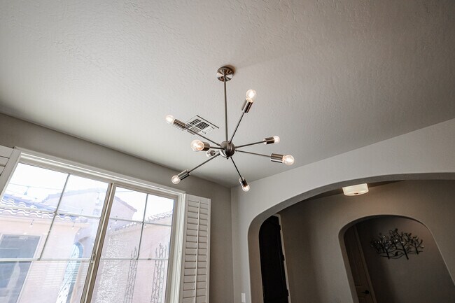 Building Photo - 15626 W Campbell Ave