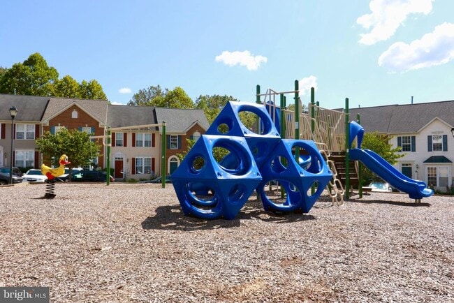 Building Photo - 25323 Damascus Park Terrace